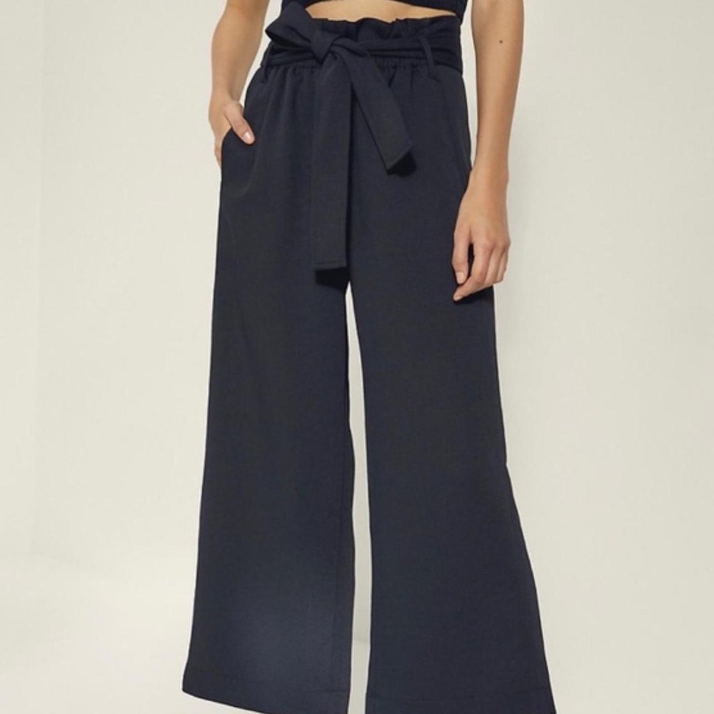 Wilfred Paperbag Pant in black, size 6 from Aritzia